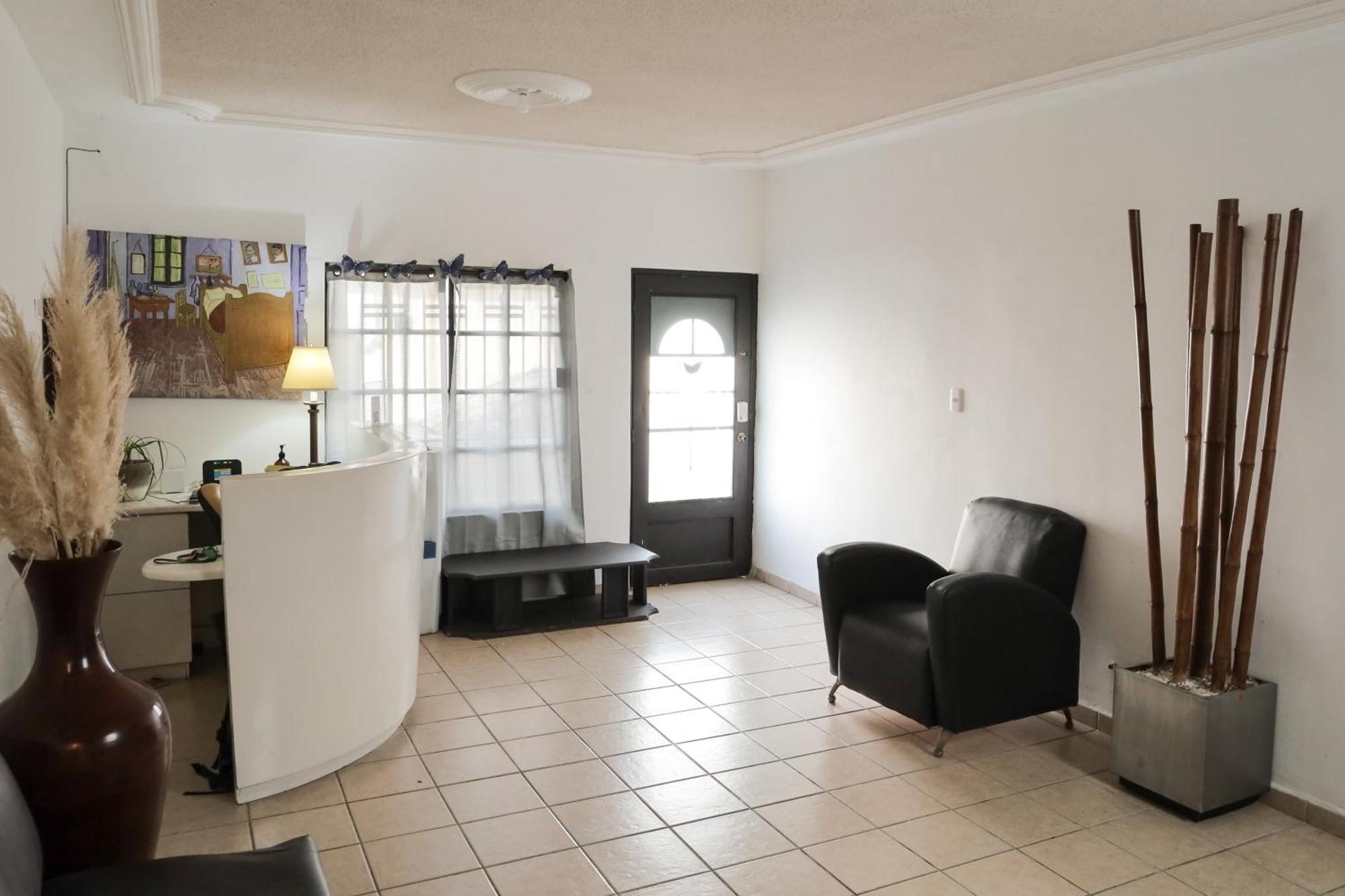 Antique Guest House Fundidora モンテレー エクステリア 写真