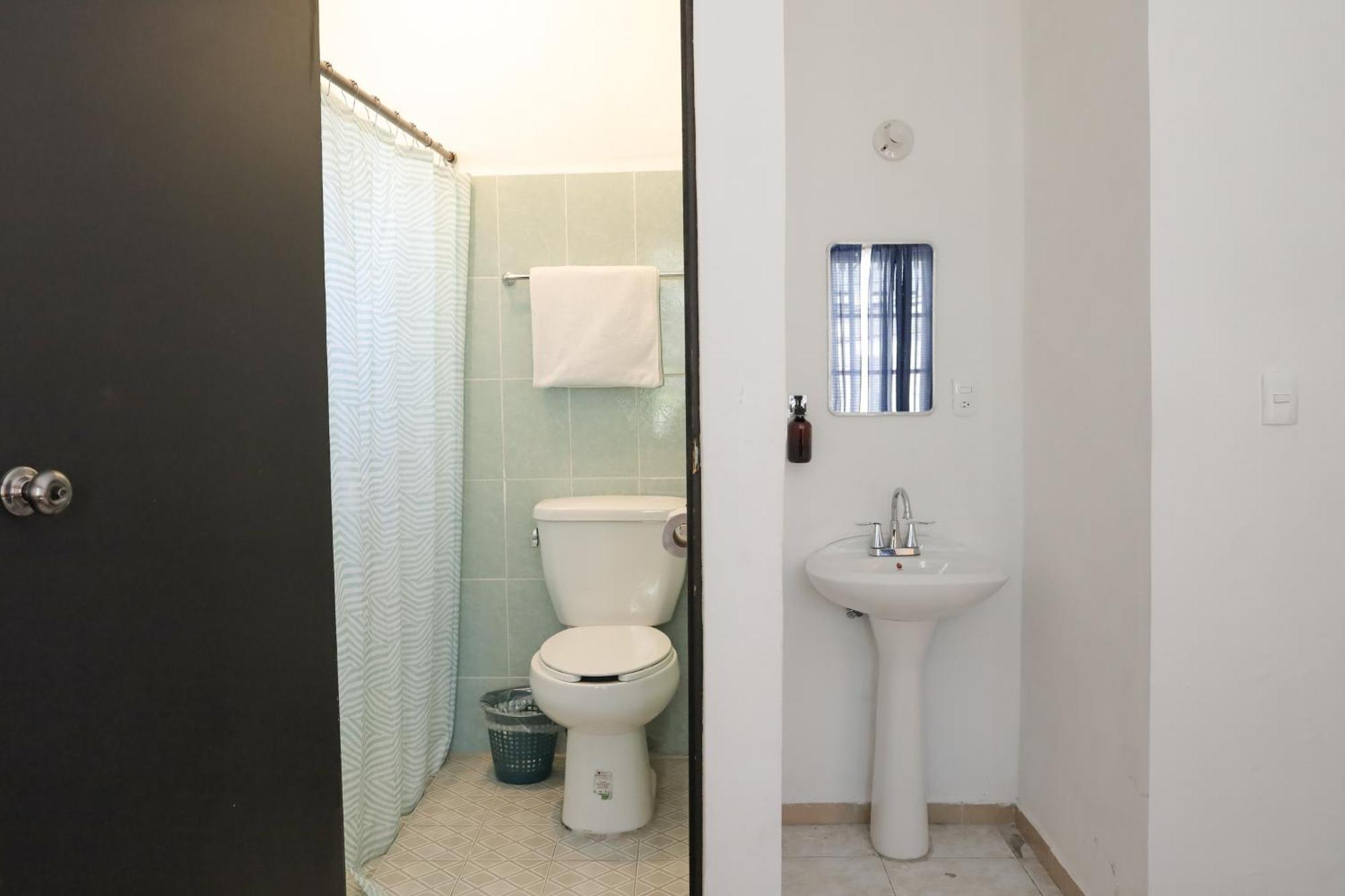 Antique Guest House Fundidora モンテレー エクステリア 写真